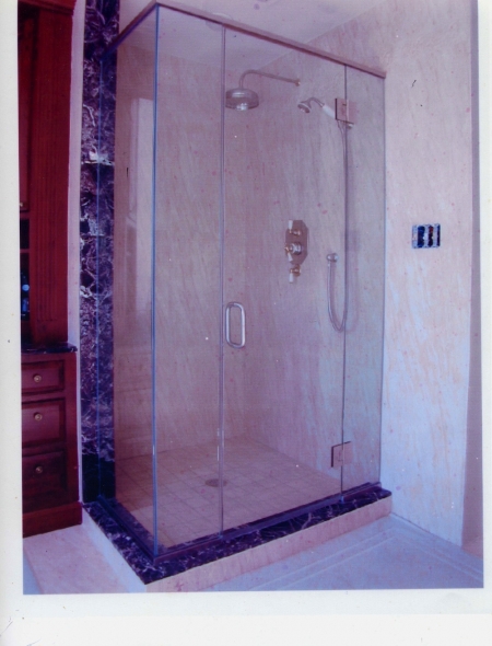 Three Reasons Why Glass Shower Doors Are Great to Have | Springfield, VA